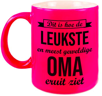 Bellatio Decorations Leukste en meest geweldige oma cadeau mok / beker neon roze 330 ml - feest mokken