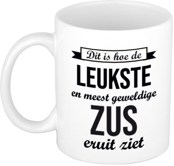 Bellatio Decorations Leukste en meest geweldige zus cadeau mok / beker wit 300 ml - feest mokken Zwart