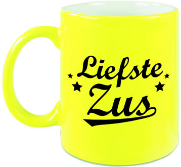 Bellatio Decorations Liefste zus cadeau mok / beker neon geel met sterren 330 ml - feest mokken