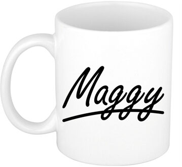 Bellatio Decorations Maggy voornaam kado beker / mok sierlijke letters - gepersonaliseerde mok met naam - Naam mokken Multikleur