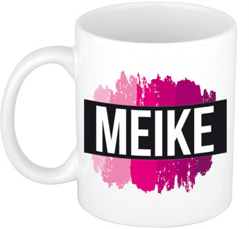 Bellatio Decorations Meike naam / voornaam kado beker / mok roze verfstrepen - Gepersonaliseerde mok met naam - Naam mokken