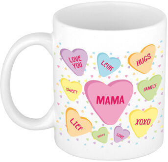 Bellatio Decorations Moederdag cadeau koffiemok - hartjes snoepjes - wit - mok met tekst - verjaardag - mama/moeder