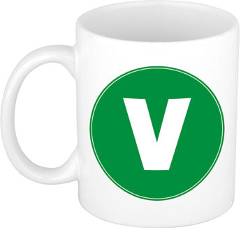 Bellatio Decorations Mok / beker met de letter V groene bedrukking voor het maken van een naam / woord of team