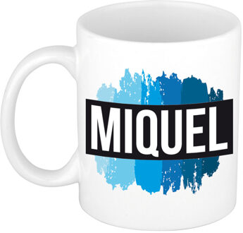 Bellatio Decorations Naam cadeau mok / beker Miquel met blauwe verfstrepen 300 ml