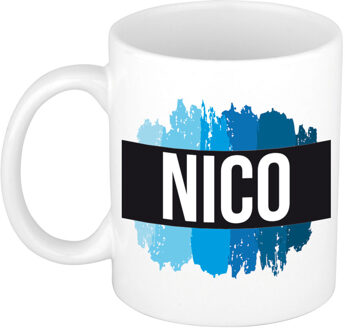 Bellatio Decorations Naam cadeau mok / beker Nico met blauwe verfstrepen 300 ml