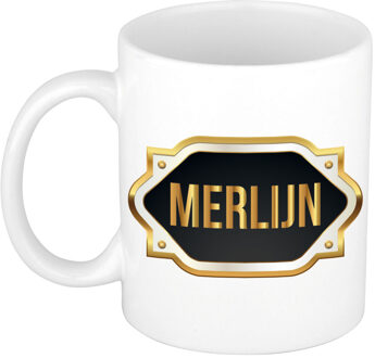 Bellatio Decorations Naam cadeau mok - heren - Merlijn - gouden embleem - 300 ml - meester - bedankje Zwart