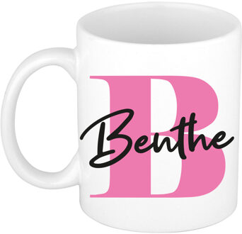 Bellatio Decorations Naam mok Benthe - roze - wit - keramiek - 300 ml - verjaardag/cadeau beker Fuchsia