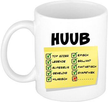 Bellatio Decorations Naam mok Huub - wit - top gozer - keramiek - 300 ml - cadeau collega beker