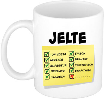 Bellatio Decorations Naam mok Jelte - wit - top gozer - keramiek - 300 ml - cadeau collega beker Geel