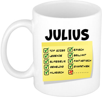 Bellatio Decorations Naam mok Julius - wit - top gozer - keramiek - 300 ml - cadeau collega beker