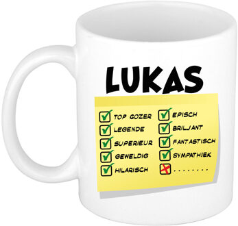 Bellatio Decorations Naam mok Lukas - wit - top gozer - keramiek - 300 ml - cadeau collega beker Geel