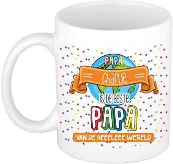 Bellatio Decorations Naam mok papa Charlie - wit - de beste - keramiek - 300 ml - Vaderdag/verjaardag