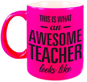 Bellatio Decorations Neon roze awesome teacher cadeau mok / beker voor leraar 330 ml - feest mokken