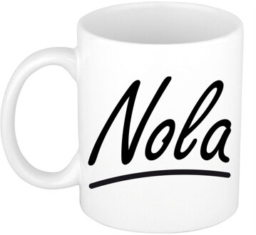 Bellatio Decorations Nola voornaam kado beker / mok sierlijke letters - gepersonaliseerde mok met naam - Naam mokken Multikleur