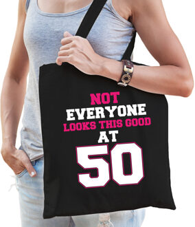 Bellatio Decorations Not everyone looks this good at 50 verjaardag cadeau tasje zwart voor dames