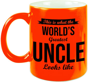 Bellatio Decorations Oom cadeau mok / beker neon oranje This is what the Worlds Greatest Uncle looks like - feest mokken