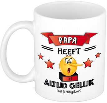 Bellatio Decorations Papa heeft altijd gelijkA cadeau mok - rood - 300 ml - keramiek - vaderdag - feest mokken