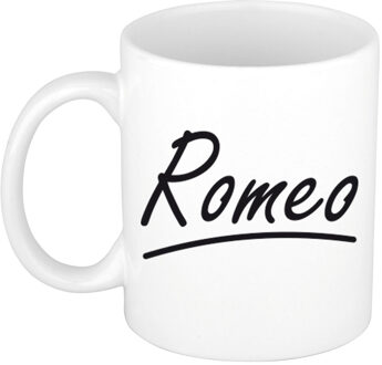 Bellatio Decorations Romeo Naam koffiemok - beker - met sierlijke letters - wit - 300 ml - Cadeau - Heren