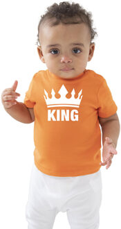Bellatio Decorations The king met kroon Koningsdag t-shirt oranje baby/peuter voor jongens