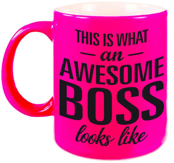 Bellatio Decorations This is what an awesome boss looks like - tekst cadeau koffiemok - De Baas beker - 300 ml - neon roz Roze