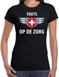 Bellatio Decorations Trots op de zorg zilveren schild t-shirt zwart voor dames S