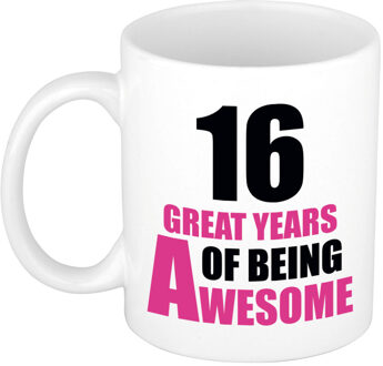 Bellatio Decorations Verjaardag 16 jaar Koffiemok Cadeau - Great years of being awesome - wit/roze - voor dames