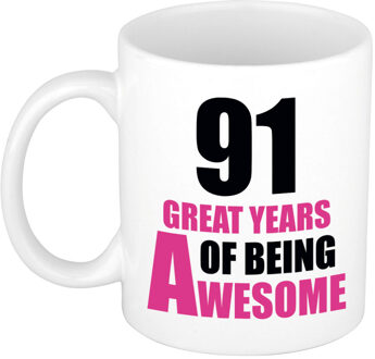 Bellatio Decorations Verjaardag 91 jaar Koffiemok Cadeau - Great years of being awesome - wit/roze - voor dames