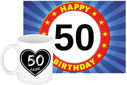 Bellatio Decorations Verjaardag cadeau koffiemok 50 jaar - man - hartje krijtbord - met A5 formaat wenskaart