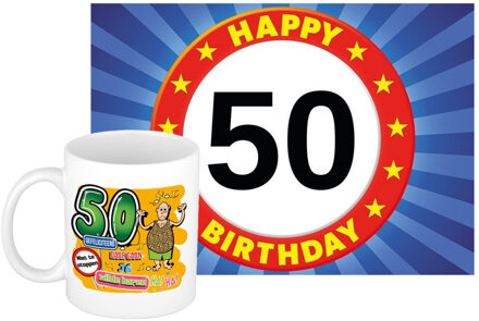 Bellatio Decorations Verjaardag cadeau koffiemok 50 jaar - man - midlife crisis - met A5 formaat wenskaart