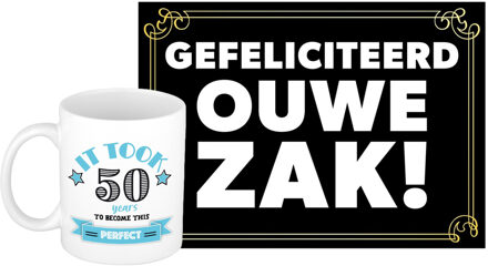 Bellatio Decorations Verjaardag cadeau koffiemok 50 jaar - man - perfect - met gefeliciteerd ouwe zak wenskaart