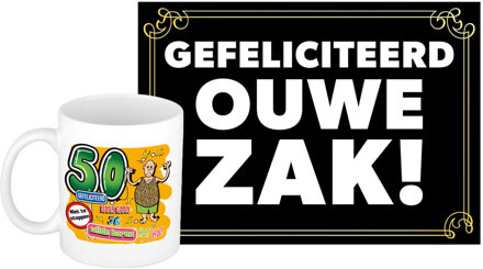 Bellatio Decorations Verjaardag cadeau koffiemok 50 jaar - man - wilde haren - met gefeliciteerd ouwe zak wenskaart