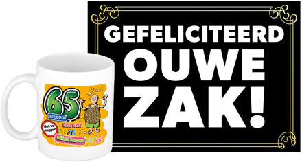 Bellatio Decorations Verjaardag cadeau koffiemok 65 jaar - man - wilde haren- met gefeliciteerd ouwe zak wenskaart