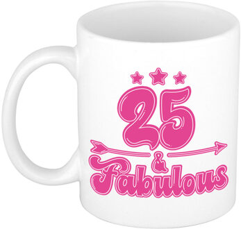 Bellatio Decorations Verjaardag cadeau mok 25 jaar - geweldig - roze - 300 ml - Keramiek Fuchsia