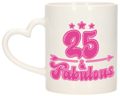 Bellatio Decorations Verjaardag cadeau mok 25 jaar - geweldig - roze - hartjes handvat - 300 ml - Keramiek