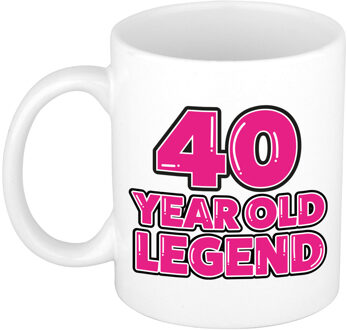 Bellatio Decorations Verjaardag cadeau mok 40 jaar - al zo oud - legende - roze - 350 ml - keramiek