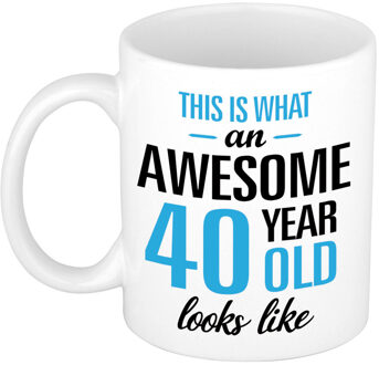 Bellatio Decorations Verjaardag cadeau mok 40 jaar - blauw - grappige tekst - 300 ml - keramiek