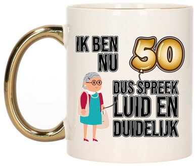 Bellatio Decorations Verjaardag cadeau mok 50 jaar - luid en duidelijk oma - goud - 300 ml - Sarah Goudkleurig