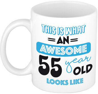 Bellatio Decorations Verjaardag cadeau mok 55 jaar - blauw - grappige tekst - 300 ml - keramiek