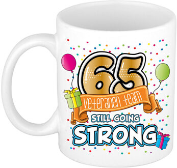 Bellatio Decorations Verjaardag cadeau mok 65 jaar - wit - veteranen team - 300 ml - keramiek