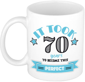 Bellatio Decorations Verjaardag cadeau mok 70 jaar - blauw - grappig - 300 ml - keramiek