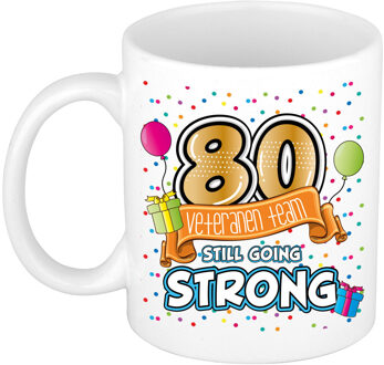 Bellatio Decorations Verjaardag cadeau mok 80 jaar - wit - veteranen team - 300 ml - keramiek