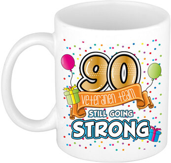 Bellatio Decorations Verjaardag cadeau mok 90 jaar - wit - veteranen team - 300 ml - keramiek