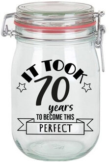 Bellatio Decorations Verjaardag cadeau voorraadpot - leeftijd 70 jaar - glas - 1 liter - snoeppot Transparant