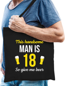 Bellatio Decorations Verjaardag tas 18 jaar - this handsome man is 18 give beer - zwart - heren - achttien cadeau tasje