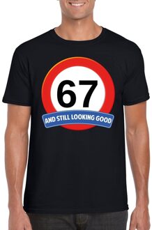 Bellatio Decorations Verkeersbord 67 jaar t-shirt zwart heren