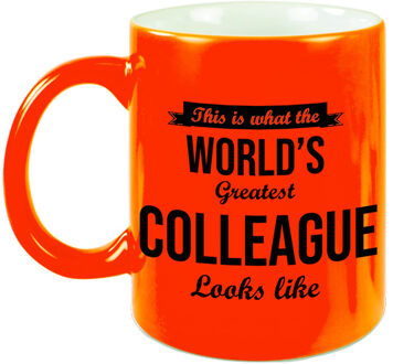 Bellatio Decorations Worlds Greatest Colleague cadeau mok / beker neon oranje 330 ml - feest mokken