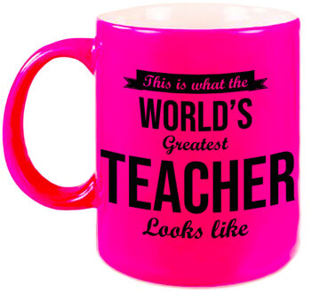 Bellatio Decorations Worlds Greatest Teacher cadeau koffiemok / theebeker voor leraar / lerares neon roze 330 ml