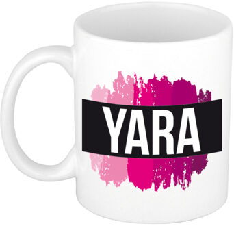 Bellatio Decorations Yara naam cadeau koffie mok - beker - met roze verfstrepen - Cadeau collega - moederdag