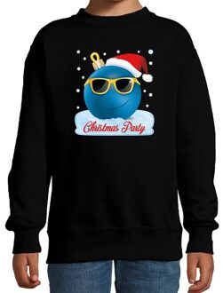 Bellatio Decorations Zwarte coole kersttrui / kerstkleding Christmas party voor jongens met stoere kerstbal bedrukking 3-4 jaar (98/104) - ke