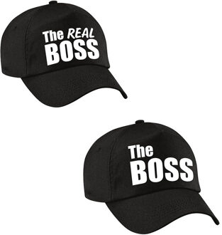 Bellatio Decorations Zwarte kadopetten / cadeau caps The Boss en The real boss met witte tekst koppels / bruidspaar / echtpaar voor volwassen